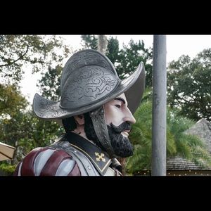 Meet your Posher, Christian